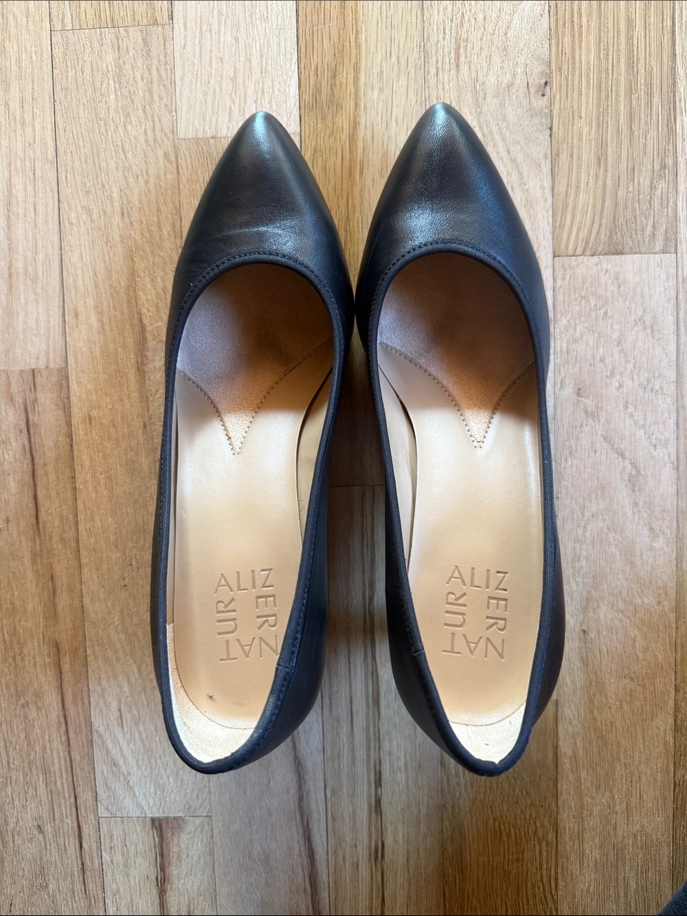 Naturalizer Black Pointed-Toe Pumps